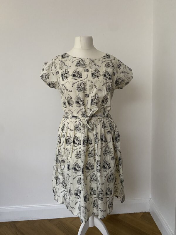 RUN AND FLY Alice in Wonderland dress - Image 3