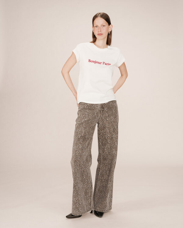 GRACE AND MILA sorentino t shirt in cream - Bonjour Paris - Image 2
